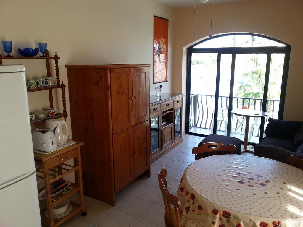 Akwador Guest House Marsaskala Kamer foto