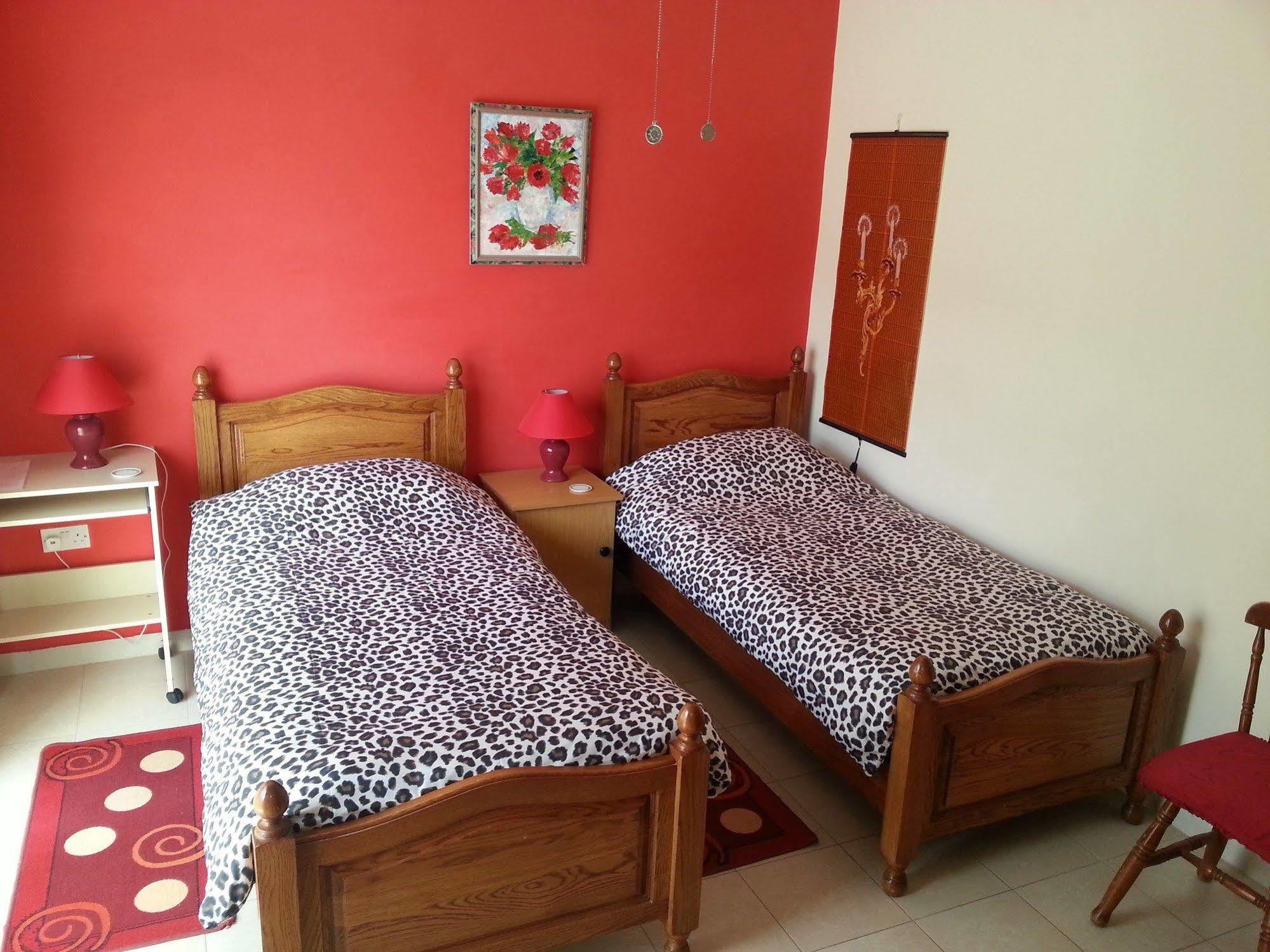 Akwador Guest House Marsaskala Buitenkant foto