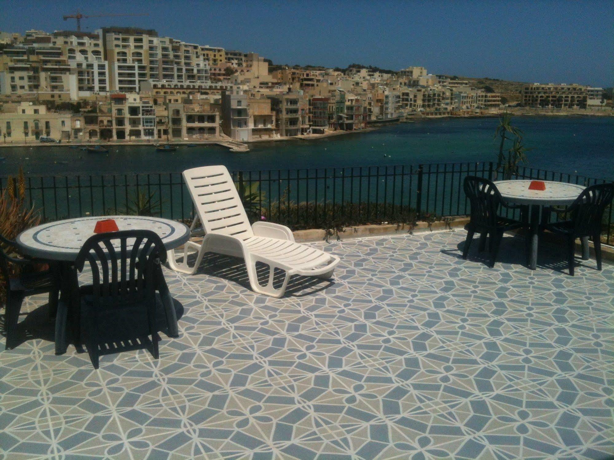 Akwador Guest House Marsaskala Buitenkant foto
