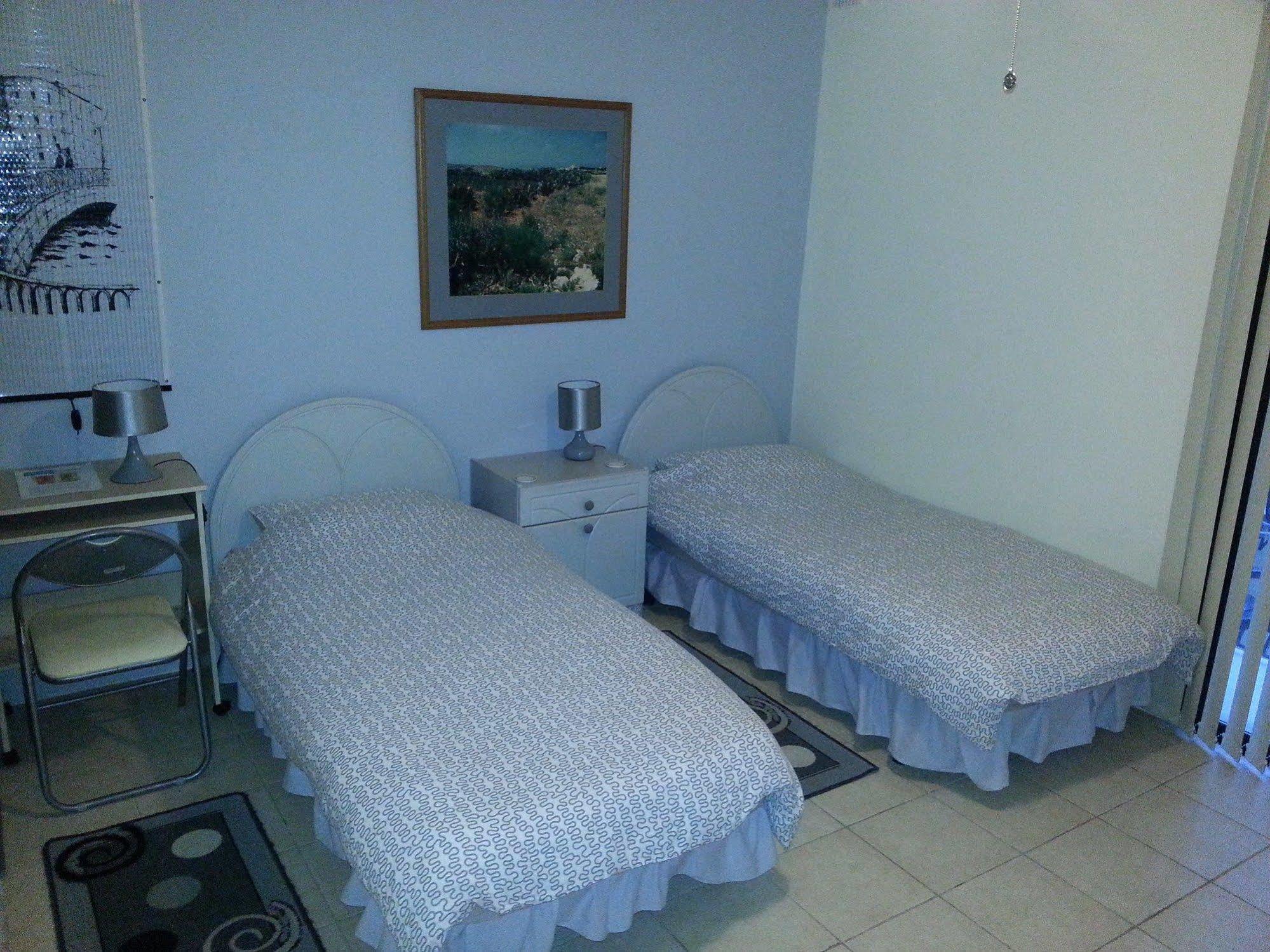 Akwador Guest House Marsaskala Buitenkant foto
