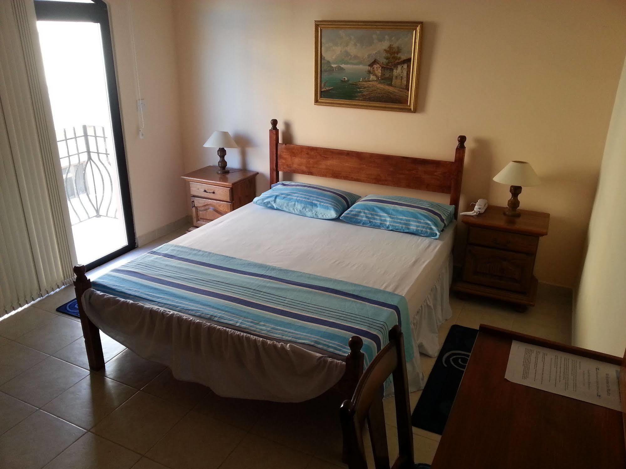 Akwador Guest House Marsaskala Buitenkant foto
